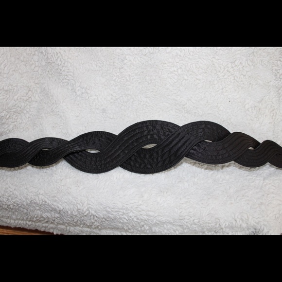 UNIQUE Via Spiga L Black Design Belt Large - Picture 6 of 8